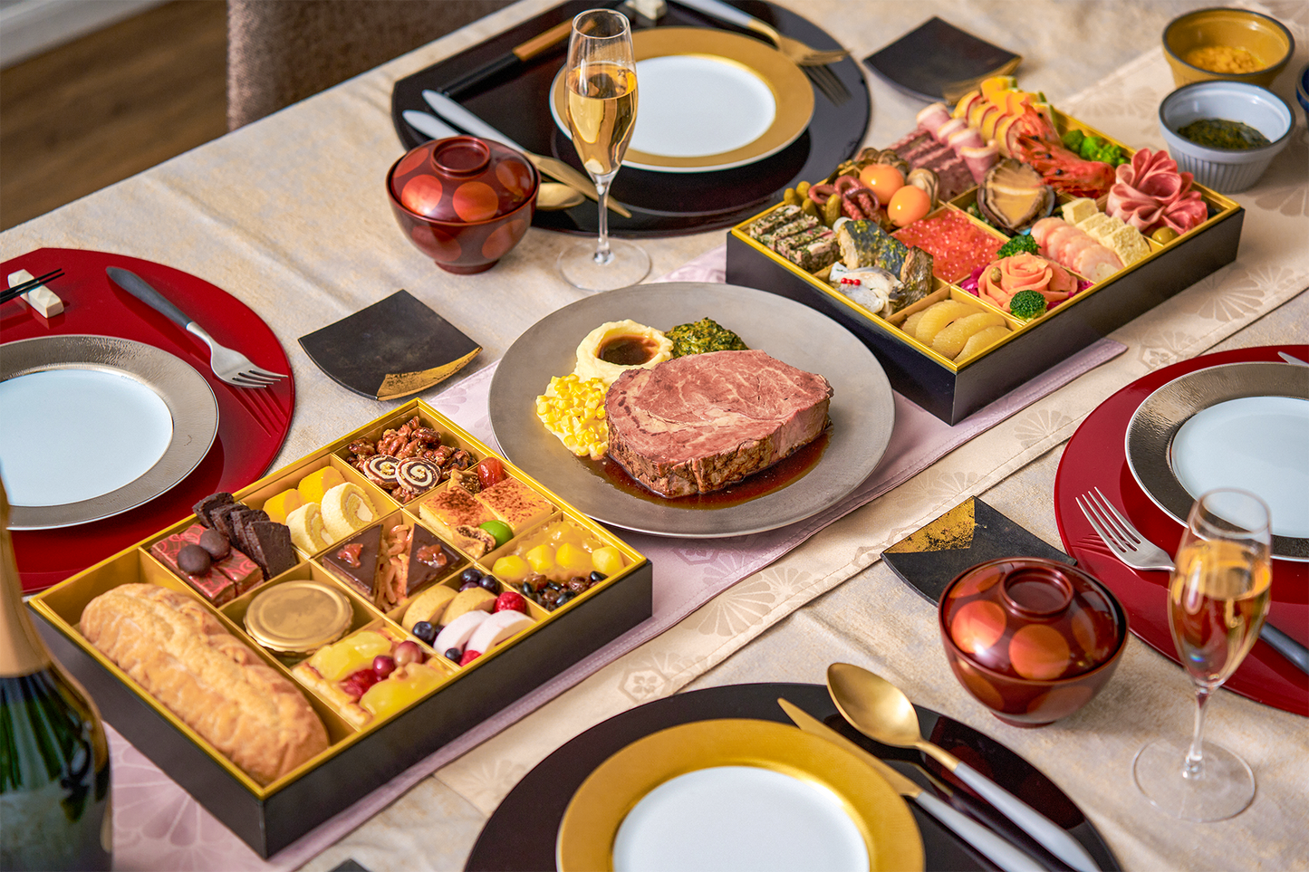 ロウリーズのプライムリブおせち LAWRY'S NEW YEAR OSECHI 2024