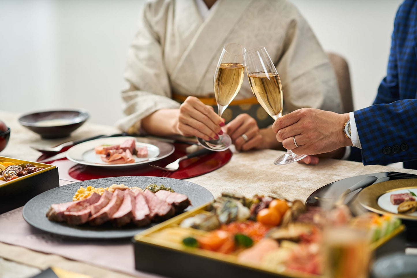 ロウリーズのプライムリブおせち LAWRY'S NEW YEAR OSECHI 2024