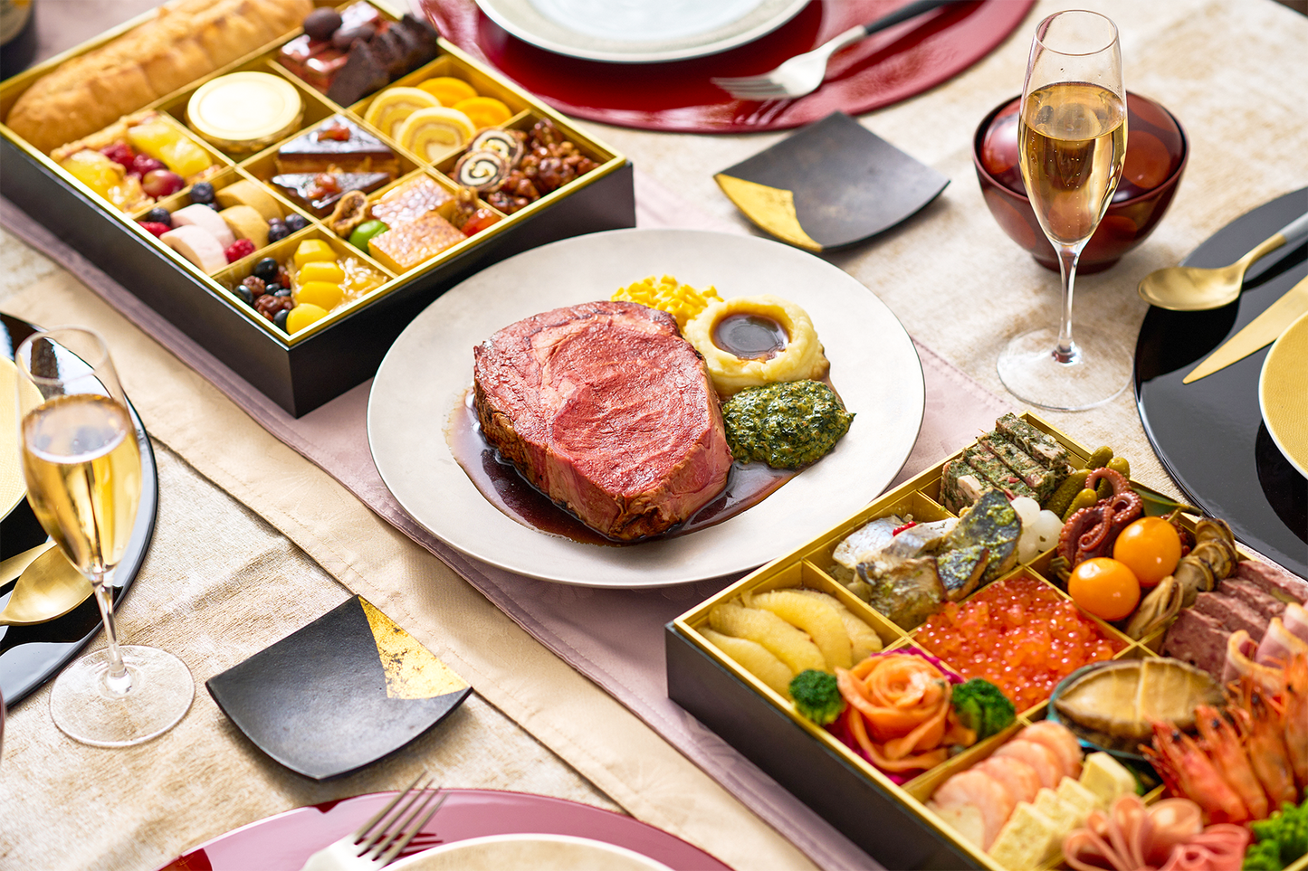 ロウリーズのプライムリブおせち LAWRY'S NEW YEAR OSECHI 2024