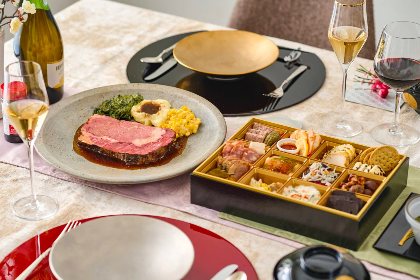 [2名様セット]ロウリーズのプライムリブおせち 二段重(プライムリブ230g) | LAWRY'S NEW YEAR OSECHI 2026