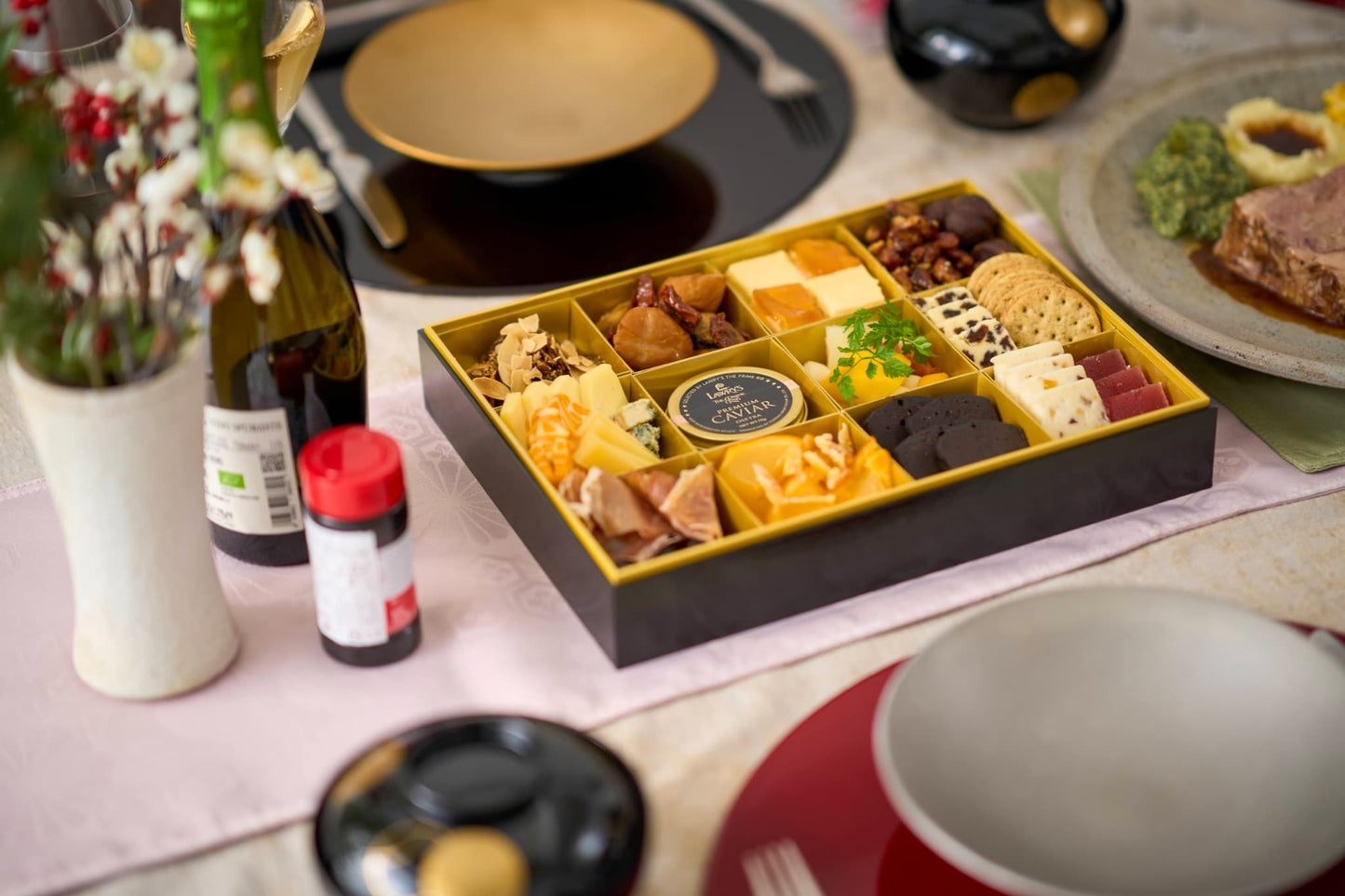 [3~4名様セット]ロウリーズのプライムリブおせち | LAWRY'S NEW YEAR OSECHI 2026