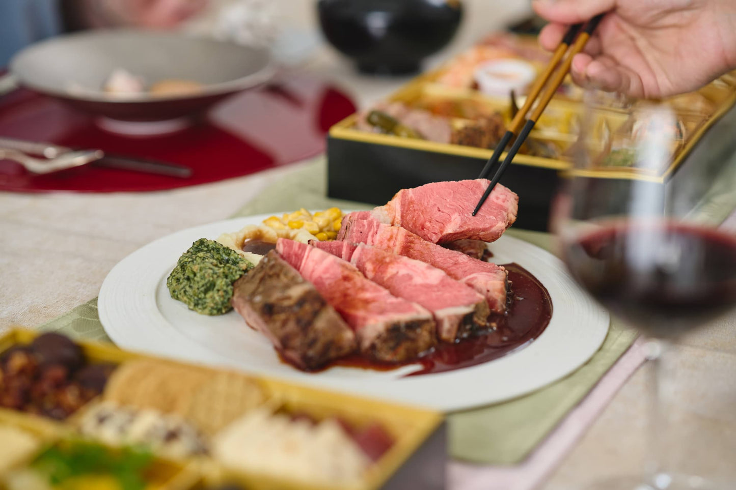 [3~4名様セット]ロウリーズのプライムリブおせち | LAWRY'S NEW YEAR OSECHI 2026